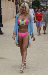 Danielle Armstrong feet photo 19
