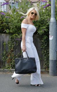 Danielle Armstrong feet photo 4