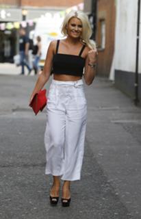 Danielle Armstrong feet photo 17