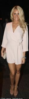 Danielle Armstrong feet photo 8