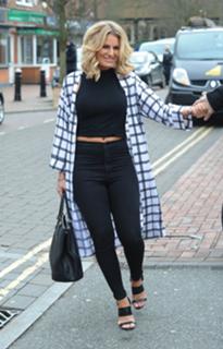 Danielle Armstrong feet photo 10