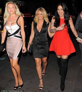 Danielle Armstrong feet photo 12