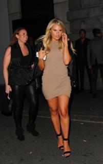 Danielle Armstrong feet photo 20