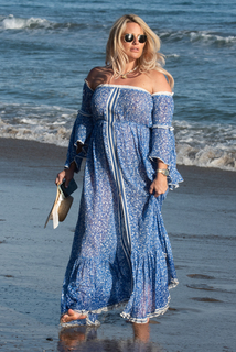 Danielle Armstrong feet photo 3