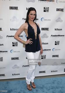 Danielle Bisutti feet photo 18