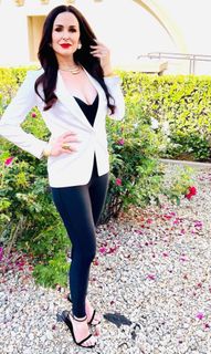 Danielle Bisutti feet photo 12