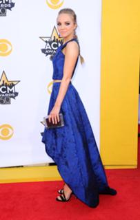 Danielle Bradbery feet photo 2