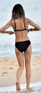 Danielle Bux feet photo 9