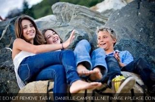 Danielle Campbell feet photo thumbnail