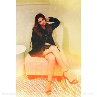 Danielle Campbell feet photo thumbnail