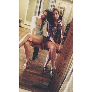 Danielle Campbell feet photo thumbnail