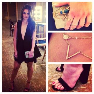 Danielle Campbell feet photo thumbnail
