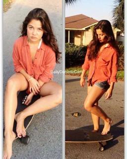 Danielle Campbell feet photo thumbnail