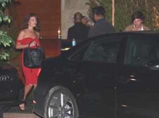 Danielle Campbell feet photo thumbnail