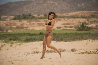 Danielle Campbell feet photo thumbnail
