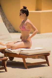 Danielle Campbell feet photo thumbnail