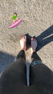 Danielle Campbell feet photo thumbnail