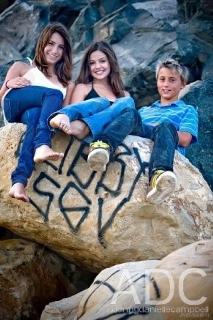 Danielle Campbell feet photo thumbnail