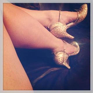 Danielle Colby feet photo thumbnail