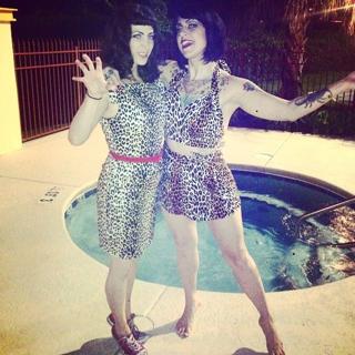 Danielle Colby feet photo thumbnail