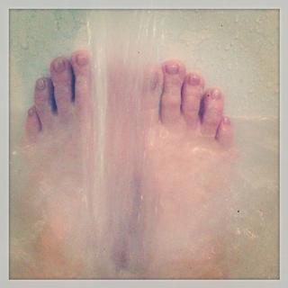 Danielle Colby feet photo thumbnail