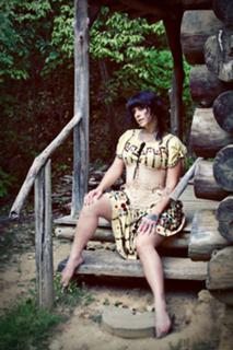 Danielle Colby feet photo thumbnail