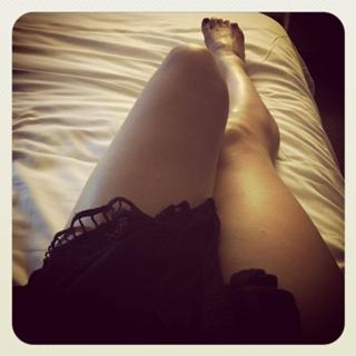 Danielle Colby feet photo thumbnail