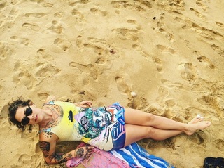 Danielle Colby feet photo thumbnail