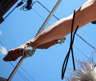 Danielle Colby feet photo thumbnail