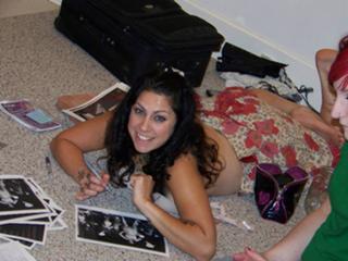 Danielle Colby feet photo thumbnail