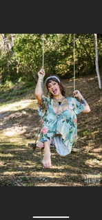 Danielle Colby feet photo thumbnail