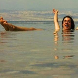 Danielle Cormack feet photo 14