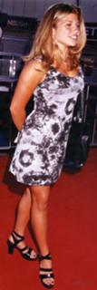 Danielle Fishel feet photo thumbnail