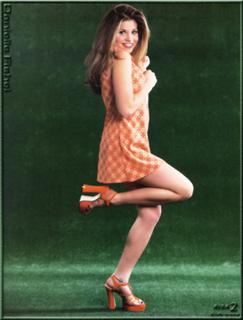 Danielle Fishel feet photo thumbnail