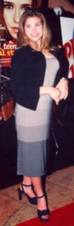 Danielle Fishel feet photo thumbnail