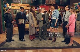 Danielle Fishel feet photo thumbnail