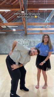 Danielle Fishel feet photo thumbnail