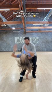 Danielle Fishel feet photo thumbnail