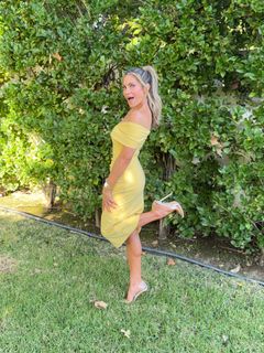 Danielle Fishel feet photo 5