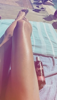 Danielle Harold feet photo thumbnail