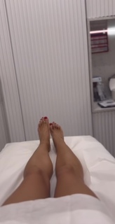 Danielle Harold feet photo thumbnail