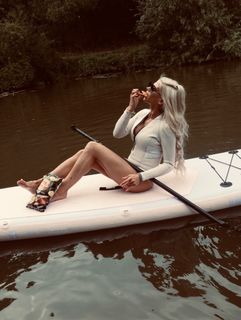 Danielle Harold feet photo thumbnail