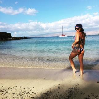 Danielle Harris feet photo thumbnail