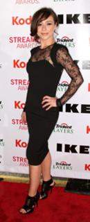 Danielle Harris feet photo thumbnail