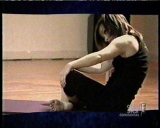 Danielle Harris feet photo thumbnail