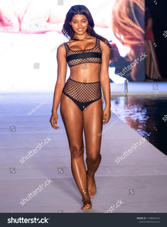 Danielle Herrington feet photo 18