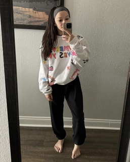 Danielle Kelly feet photo 2