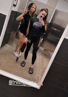 Danielle Kelly feet photo 7