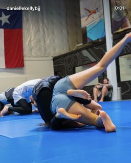 Danielle Kelly feet photo 7