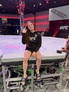 Danielle Kelly feet photo 18